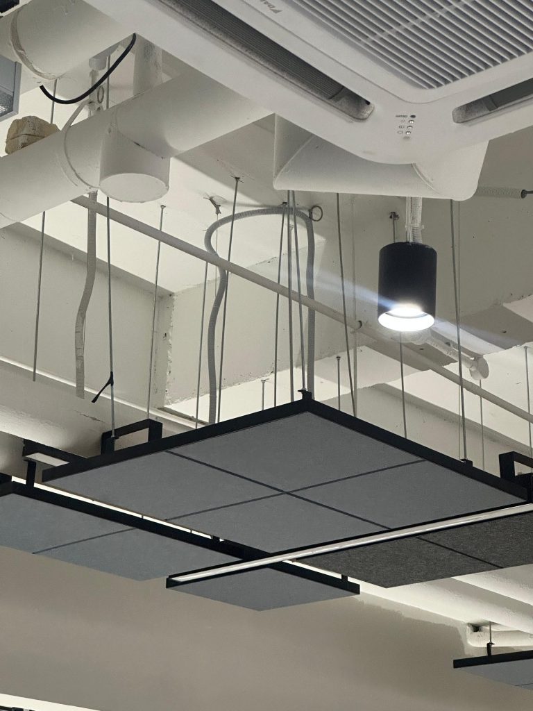AURA KITES (9)